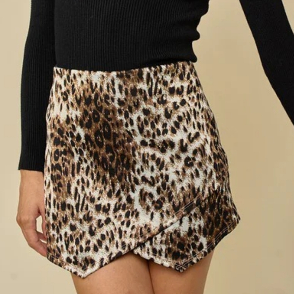 NWT Leopard Skort
